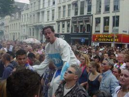 foto FFWD Heineken Dance Parade, 10 augustus 2002, Centrum Rotterdam, Rotterdam #24608
