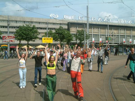 foto FFWD Heineken Dance Parade, 10 augustus 2002, Centrum Rotterdam, Rotterdam #24642