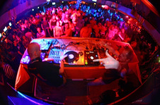 Foto's, I Love Hardhouse vs Riot, 29 april 2006, Kingdom the Venue, Amsterdam