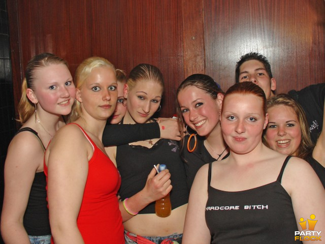 foto's Grunn gaat los, 28 april 2006, Huize Maas