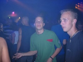 foto Club Q-Base, 24 augustus 2002, Hemkade, Zaandam #25591