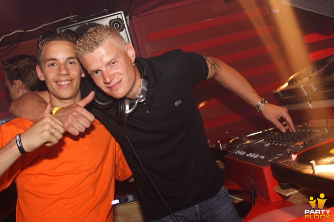 foto Oldschool Friday, 9 juni 2006, DNA, met Da Ganzez, S.N.A.K.E.