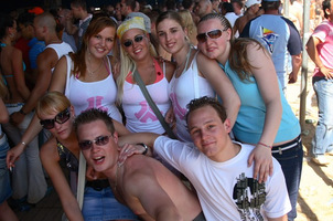 foto Defqon.1 Festival, 17 juni 2006, Almeerderstrand, Almere #259500