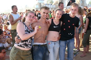 foto Defqon.1 Festival, 17 juni 2006, Almeerderstrand, Almere #259614