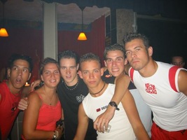 foto Club Q-Base, 31 augustus 2002, Hemkade, Zaandam #26200