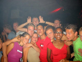 foto Club Q-Base, 31 augustus 2002, Hemkade, Zaandam #26211