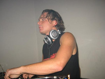 Foto's, Club Q-Base, 31 augustus 2002, Hemkade, Zaandam