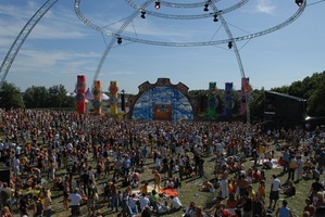 foto Dance Valley 2006, 15 juli 2006, Spaarnwoude, Velsen-Zuid #265085