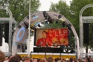 foto Ferry Corsten at the park, 22 juli 2006, Euromast, Rotterdam #266465