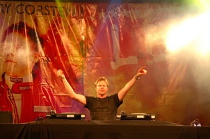 foto Ferry Corsten at the park, 22 juli 2006, Euromast, Rotterdam #266501