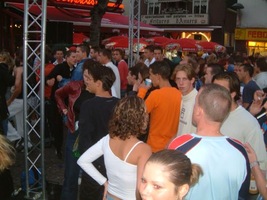 foto Dance-Voort, 31 augustus 2002, Gasthuisplein, Zandvoort #26773