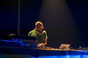 foto Luke Vibert & Cylob, 28 juli 2006, Tivoli de Helling, Utrecht #268177