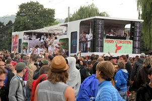 foto Street Parade Zürich, 12 augustus 2006, Centrum Zürich, Zürich #270817