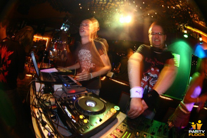 foto D.D.O.D. Meets Hardhouse Revolution, 1 september 2006, Trappist, met Nazzz, Charly