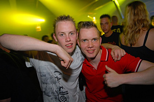 foto DJ Partyraiser, 28 april 2007, Amstelborgh / Borchland Hallen, Amsterdam #328035