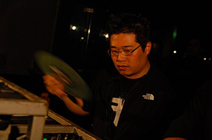 foto DJ Partyraiser, 28 april 2007, Amstelborgh / Borchland Hallen, Amsterdam #328154