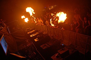 foto DJ Partyraiser, 28 april 2007, Amstelborgh / Borchland Hallen, Amsterdam #328255