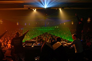 foto DJ Partyraiser, 28 april 2007, Amstelborgh / Borchland Hallen, Amsterdam #328260