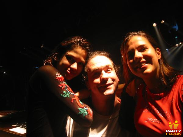 foto Multigroove, 9 november 2002, Hemkade, met Buzz Fuzz