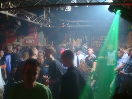 foto Hardstyle Beyond, 16 november 2002, Birdland, Uitgeest #33563