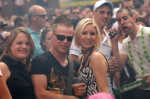 foto Streetparade Middelburg, 21 juli 2007, Markt Middelburg, Middelburg #352673