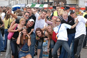 foto Streetparade Middelburg, 21 juli 2007, Markt Middelburg, Middelburg #352715