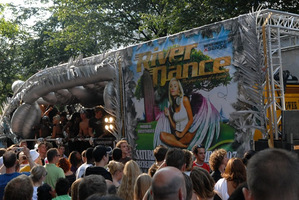 foto FFWD Fit for Free Dance Parade, 11 augustus 2007, Centrum Rotterdam, Rotterdam #357452