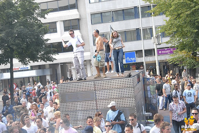 foto FFWD Fit for Free Dance Parade, 11 augustus 2007, Centrum Rotterdam