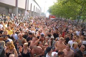 foto FFWD Fit for Free Dance Parade, 11 augustus 2007, Centrum Rotterdam, Rotterdam #357689