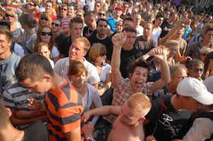 foto FFWD Fit for Free Dance Parade, 11 augustus 2007, Centrum Rotterdam, Rotterdam #357691