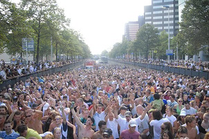 foto FFWD Fit for Free Dance Parade, 11 augustus 2007, Centrum Rotterdam, Rotterdam #357833