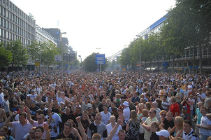 foto FFWD Fit for Free Dance Parade, 11 augustus 2007, Centrum Rotterdam, Rotterdam #357835