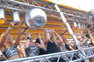 foto FFWD Fit for Free Dance Parade, 11 augustus 2007, Centrum Rotterdam, Rotterdam #357876