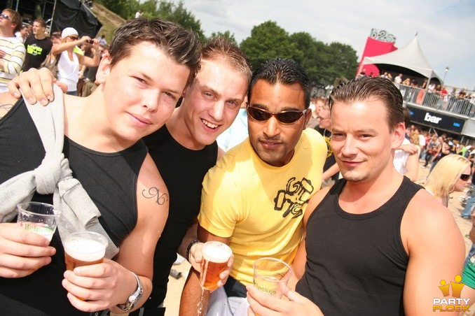 foto Decibel, 18 augustus 2007, Beekse Bergen