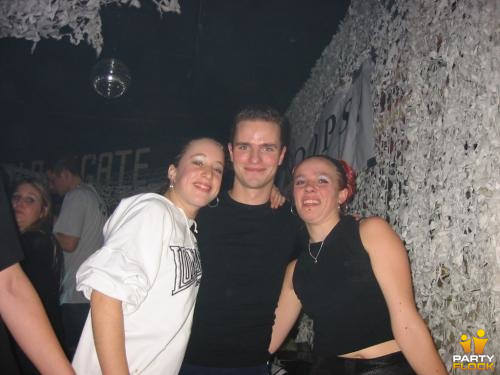 foto Whoops!, 19 januari 2002, Birdland, met Promo