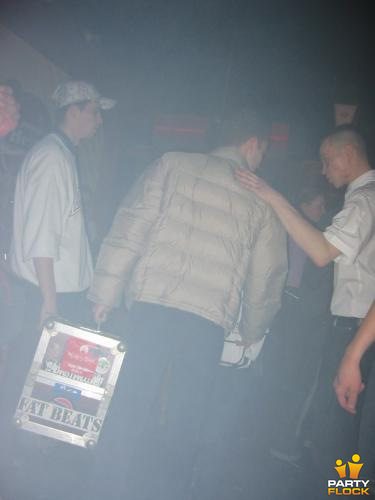 foto Whoops!, 19 januari 2002, Birdland, met Promo