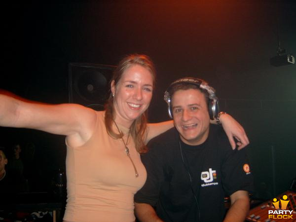 foto Hard FX, 27 december 2002, Kingdom the Venue, met Lady Dana, Pavo