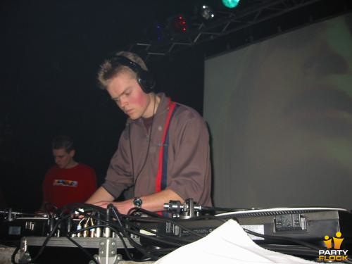 Foto's Basic Grooves, 24 januari 2002, Atak, Enschede