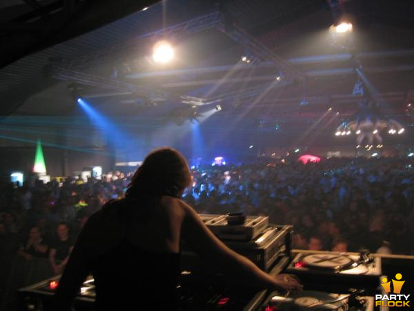 foto Multigroove, 31 december 2002, Amstelborgh / Borchland Hallen, met Lady Dana