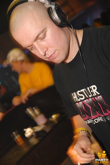 foto DJ J.D.A. presents Echte hardcore en anders niks, 16 november 2007, Hi-Lite, met J.D.A.