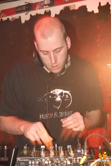 foto DJ J.D.A. presents Echte hardcore en anders niks, 16 november 2007, Hi-Lite, met Vince