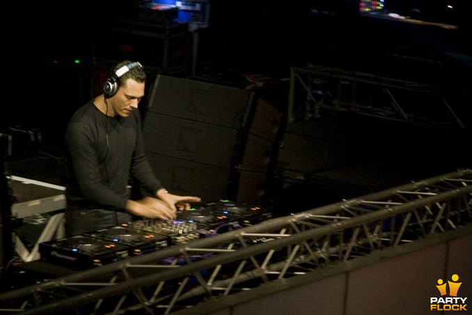 foto Fame=dj's, 26 december 2007, Waerdse Tempel, met Tiësto