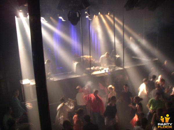 foto Hardliners, 24 januari 2003, Melkweg, met Hennes & Cold