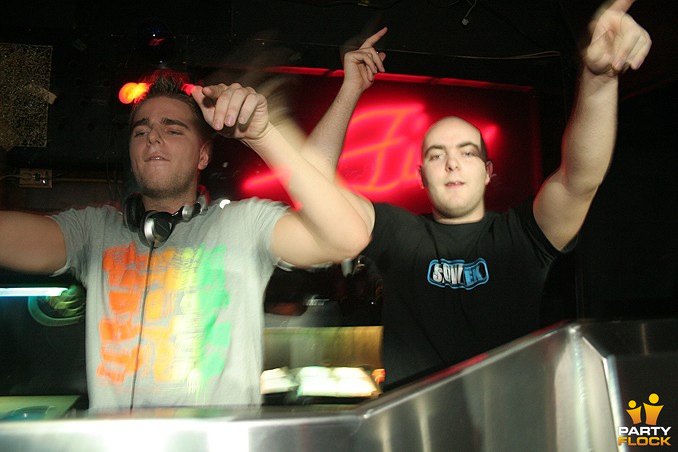 foto Hardstyle syndrome, 3 februari 2008, Zino, met Showtek