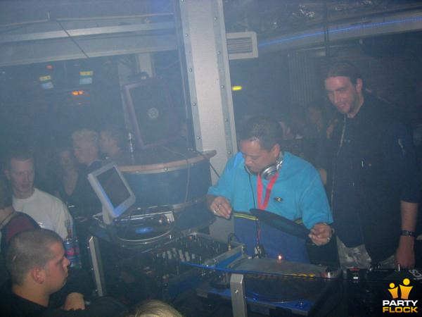 foto 100% Dreamteam, 21 maart 2003, The Shaker, met Gizmo