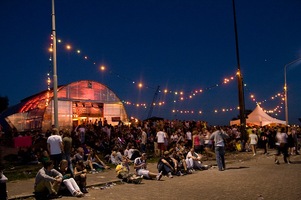 foto VOLTT loves summer, 30 augustus 2008, NDSM-Werf, Amsterdam #449994