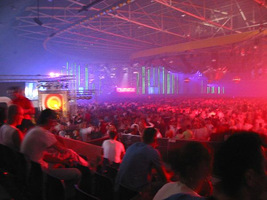 foto Qlimax, 12 april 2003, Thialf, Heerenveen #46338