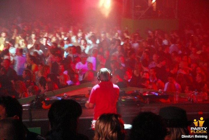 foto Turn up the Bass, 6 december 2008, Heineken Music Hall, met Robin Albers