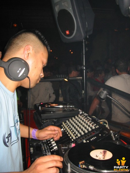 foto Bitte ein Beat!, 2 mei 2003, Lucky, met Deepack