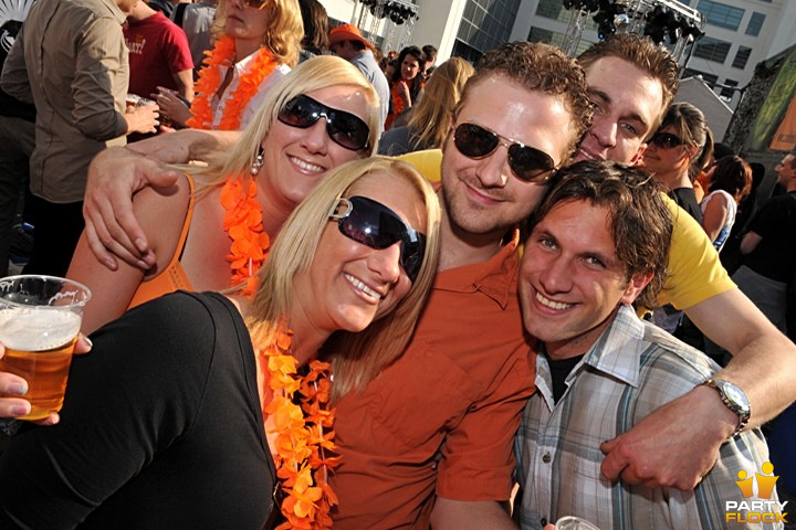 foto Queensday Festival '09, 30 april 2009, Lichtplein